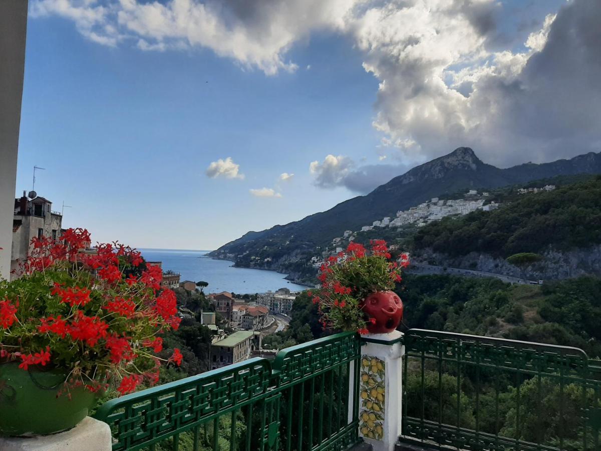 Casa Vacanza Le Tre Sorelle Vietri Exterior foto